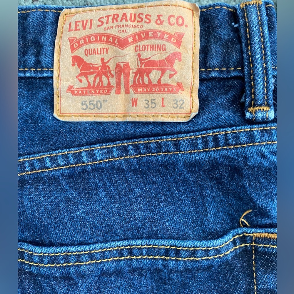 Men’s Levi Strauss 550  jeans. Waist 35. Length 32.